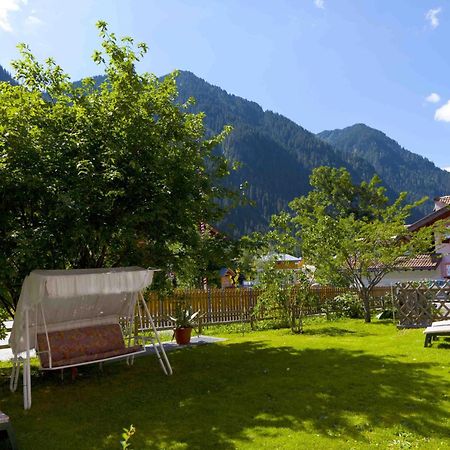 Garni Tyrolia Hotel Campitello di Fassa Luaran gambar