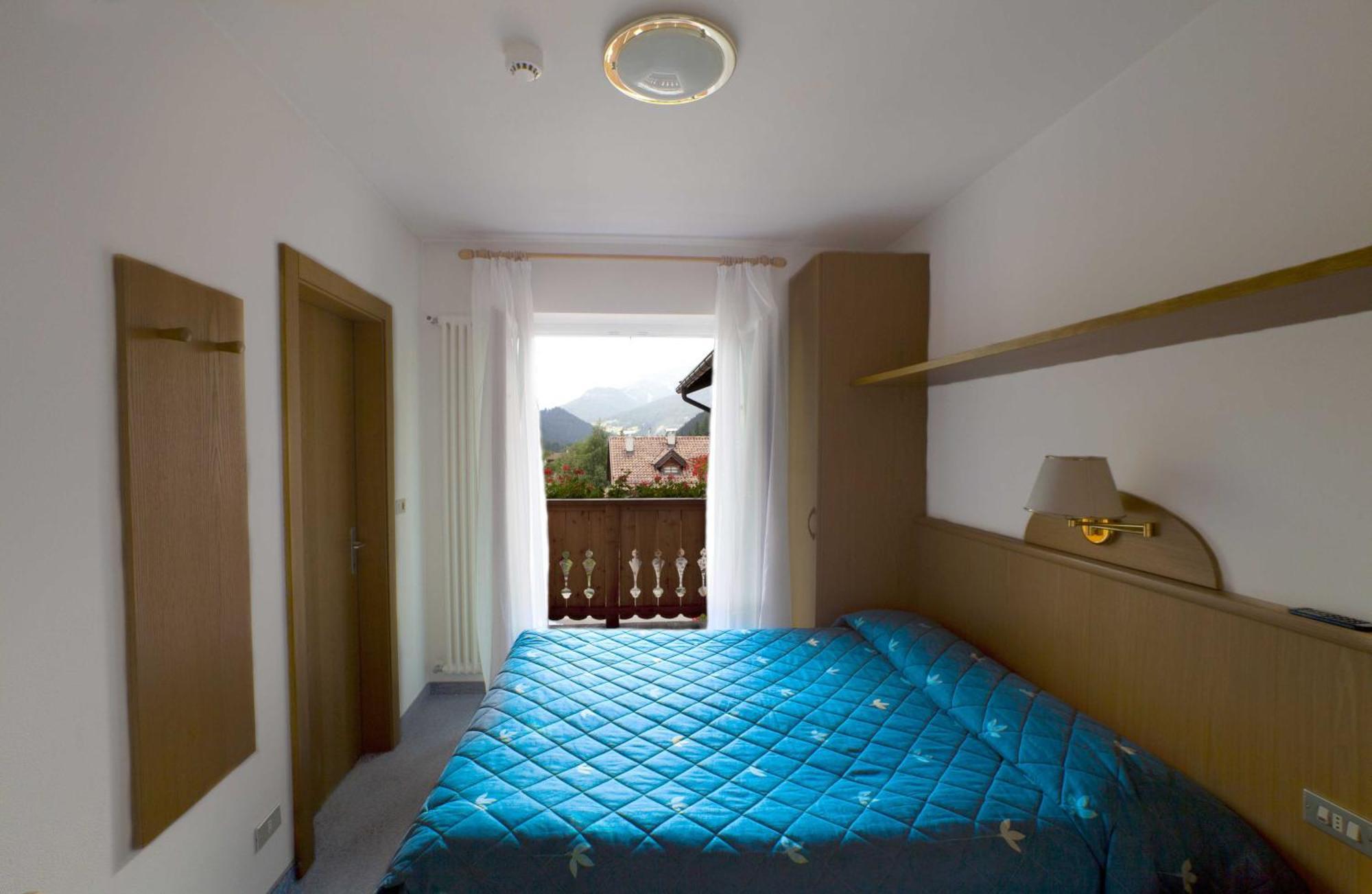 Garni Tyrolia Hotel Campitello di Fassa Luaran gambar